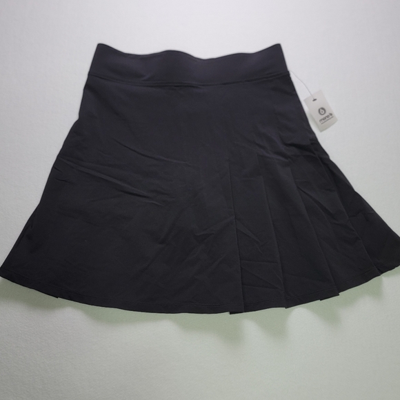 Mono B Black Athletic Skort Skirt Built In Shorts Women’s Small NWT - Picture 2 of 7